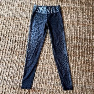 Terez (Bandier) black/grey tonal cheetah leggings